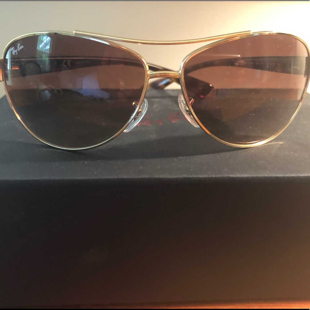 Ray-Ban